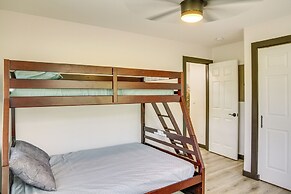 Keaau Getaway w/ Patio, 3 Mi to Shipman Beach!