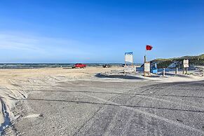 Corpus Christi Condo - Walk to Whitecap Beach!