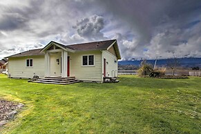 Bayside Home - 6 Miles to Olympic National Forest!
