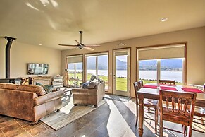 Bayside Home - 6 Miles to Olympic National Forest!