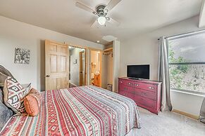 Ruidoso Cabin w/ Hot Tub, 2 Mi to Grindstone Lake!