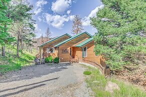Ruidoso Cabin w/ Hot Tub, 2 Mi to Grindstone Lake!
