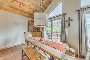 Ruidoso Cabin w/ Hot Tub, 2 Mi to Grindstone Lake!