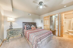 Ruidoso Cabin w/ Hot Tub, 2 Mi to Grindstone Lake!