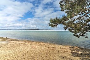 'work, Play & Get Away Cabin' Near Higgins Lake!