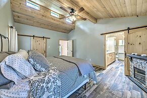 Sleepy Bear Cabin in Ruidoso: Deck & Yard Games!