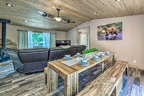 Sleepy Bear Cabin in Ruidoso: Deck & Yard Games!