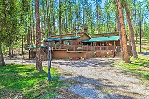 Sleepy Bear Cabin in Ruidoso: Deck & Yard Games!