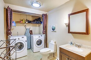 Near Downtown & Fishing: Anchorage Escape!