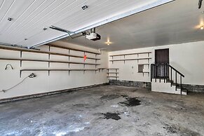 Near Downtown & Fishing: Anchorage Escape!