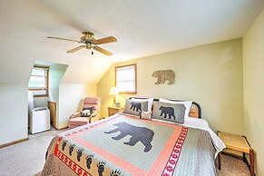 Peaceful Newland Family Cottage w/ 2 Decks!