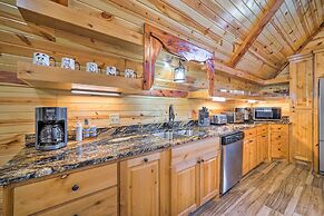 Talihina Retreat w/ Kiamichi River Access!