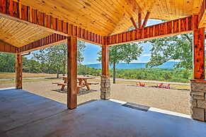 Talihina Retreat w/ Kiamichi River Access!
