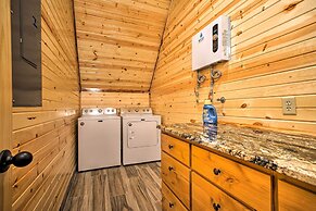 Talihina Retreat w/ Kiamichi River Access!