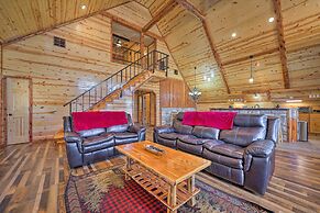 Talihina Retreat w/ Kiamichi River Access!