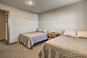 Kansas Hunting Lodge: Pets & Large Groups Welcome!