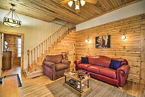 Pet-friendly Cody Home - Walk to Main Street!