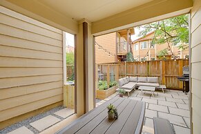 Houston Vacation Rental ~ 1 Mi to Downtown!