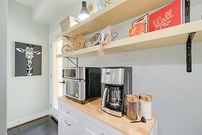 Houston Vacation Rental ~ 1 Mi to Downtown!