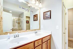 4 Mi Shuttle Ride to Ocean: Bethany Beach Getaway