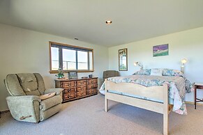 Sunny Big Timber Retreat w/ Spacious Deck!