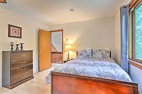 Bushkill House w/ Deck & Community Amenities!