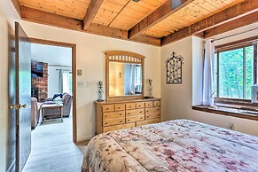 Bushkill House w/ Deck & Community Amenities!