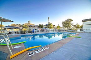 Branson Condo on Golf Course w/ Pool Access!