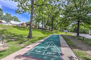 Branson Condo on Golf Course w/ Pool Access!