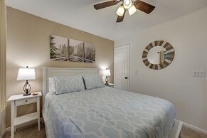 Branson Condo on Golf Course w/ Pool Access!