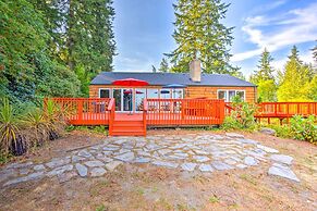 26 Mi to Mount Rainier, Game Room: Puyallup Oasis