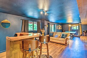 26 Mi to Mount Rainier, Game Room: Puyallup Oasis