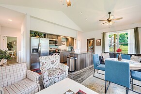 Lakeside Cottage w/ Porch in Pocono Mountains