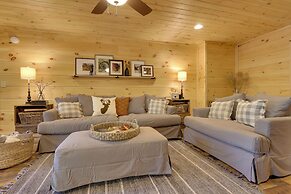 12 Mi to Sugar Mountain: Luxe Banner Elk Escape