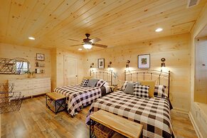 12 Mi to Sugar Mountain: Luxe Banner Elk Escape