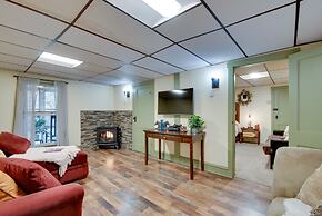 Home on Shared 10 Acres, On-site Trail Access