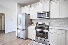 Luxury Home on Golf Course: Walk to the Beach!