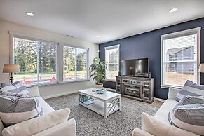 Luxury Home on Golf Course: Walk to the Beach!