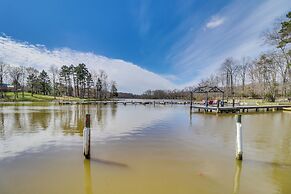 Waterfront, Deck: Peaceful Louisa Cottage Escape