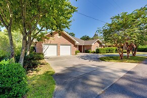 Chic Home w/ Club Access Near Bay St Louis!