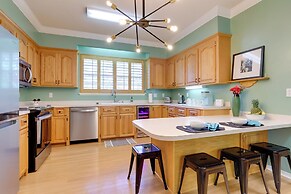 Chic Home w/ Club Access Near Bay St Louis!