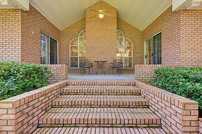 Chic Home w/ Club Access Near Bay St Louis!