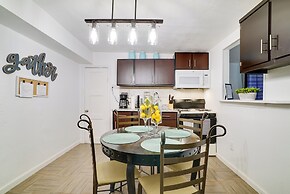 Central El Paso Home w/ Fire Pit!