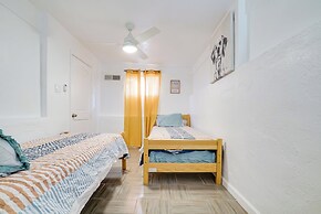 Central El Paso Home w/ Fire Pit!