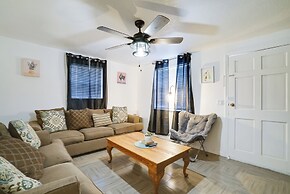 Central El Paso Home w/ Fire Pit!