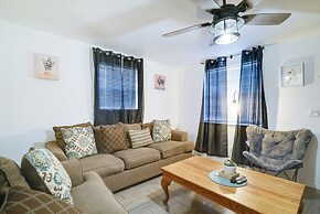 Central El Paso Home w/ Fire Pit!