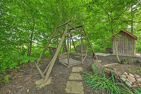 Shipshewana Guest House With Fire Pit!
