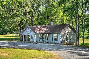 Cabin in Resort - 1/2 Mi to Guntersville Lake!