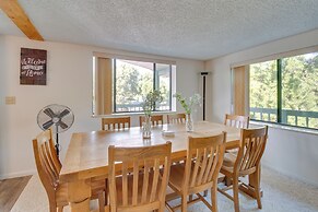 2-level Home w/ Deck: 1/2 Mi to Lake Mcconaughy!