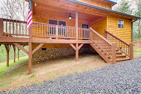 Family-friendly Murphy Cabin w/ Fire Pit!